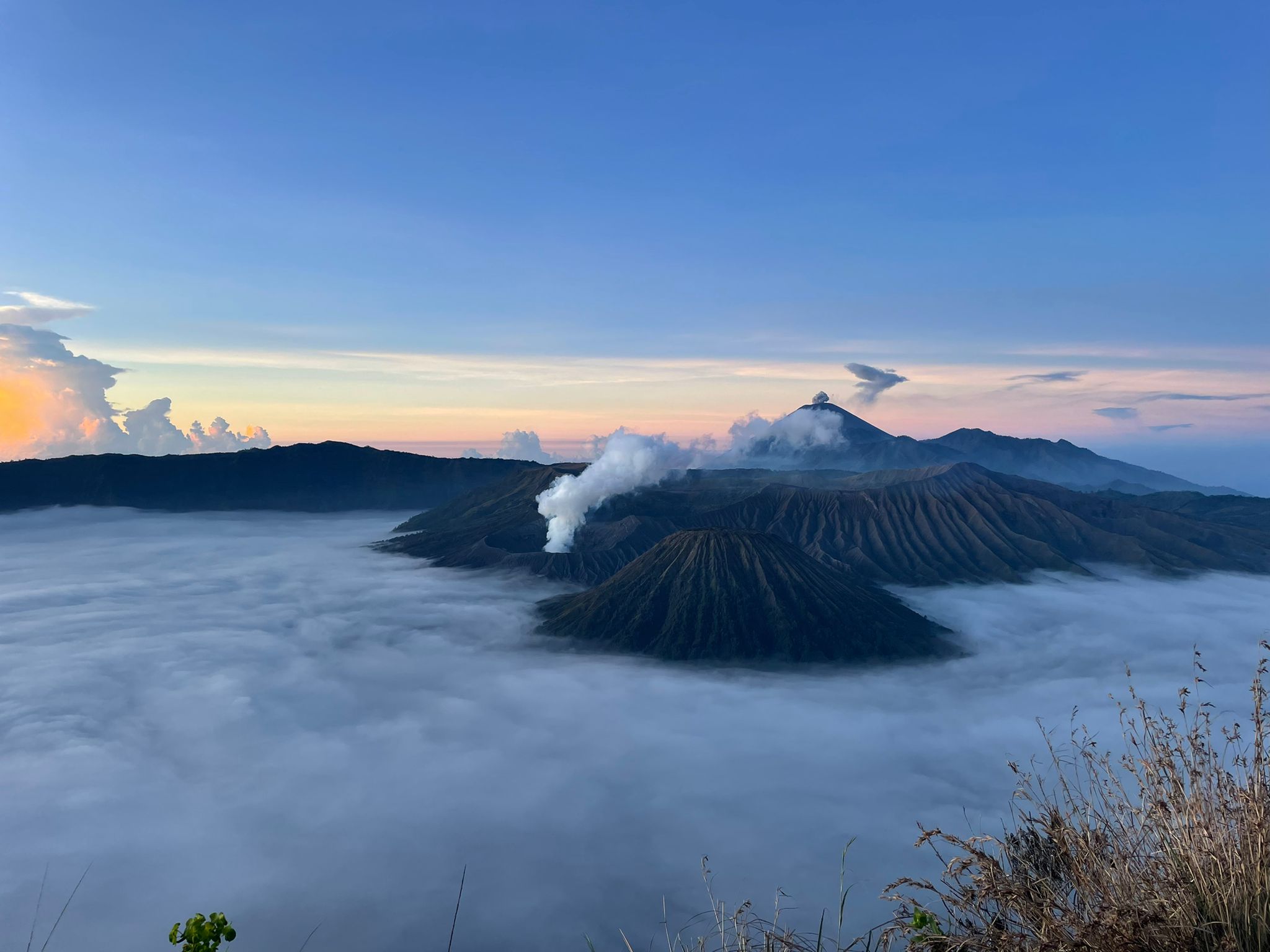 Experience the Magic of a Bromo Sunrise Tour: Your Gateway to Adventure